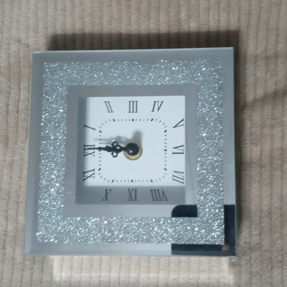 Clocks - Picture 3 of 4
